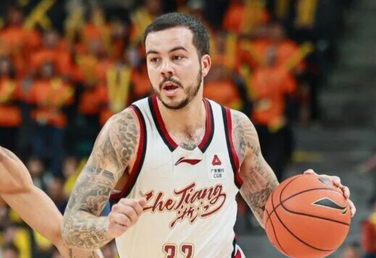 云开体育-59-61超低分！齐麟0分丢绝杀三分新疆惜败浙江 程帅澎19分