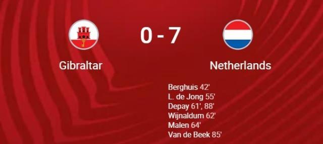 开云-【早报】“快乐”的C罗和不快乐的莱万...